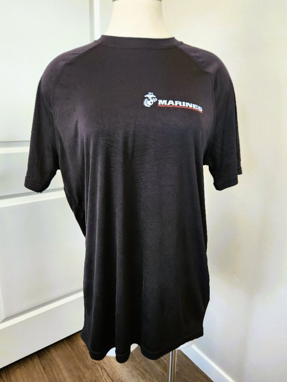 US Marines Dry Fit Moisture Wicking Performance T-Shirt Size Large